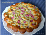 Gâteau moelleux à la rhubarbe