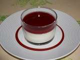 Panna cotta à la vanille et coulis de framboise