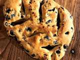 Fougasse aux olives et tomates séchées