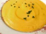 Soupe de chou-fleur et carottes au cumin