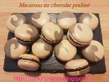 Macarons au chocolat noir praliné