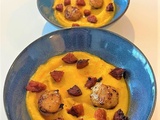 Purée de butternut accompagnée de chorizo et de noix de Saint-Jacques