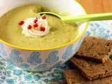 Velouté de pois cassés et crackers à la polenta et à la farine de châtaigne