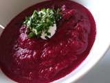 Soupe froide de betteraves rouges