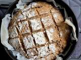 Pain de seigle fait avec du levain naturel - cuisson cocotte