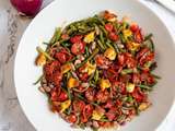 Salade de haricots coco et verts, croûtons et tomates confites