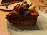 Gâteau chocolat noir Myrtilles et biscuit noix de pécan