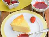 Gâteau au fromage blanc léger comme un nuage et son coulis de fraises