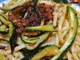 Géopolotique de la poutargue : pasta alla bottarga di tonno et un p'tit peu de courgette comme à Palerme