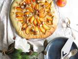 Tarte rustique aux prunes jaunes et noisettes