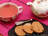 Biscuits sans gluten, framboises, poivre long et farine de coco