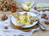 Salade d’endives aux noix et tartines de Fourme d’Ambert