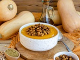 Velouté de butternut et pois chiches rôtis aux épices