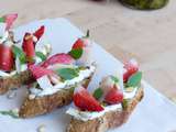 Tartines ricotta, pesto et fraises