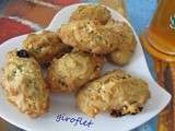 Madeleines aux bleu bavarois et aux noix