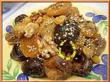 Tajine de pruneaux farcis aux noix, figues, abricots et raisins secs