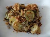 Crumble de courgettes, pommes de terre nouvelles aux biscuits tuc