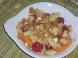 Crumble de melon, framboise et amandes