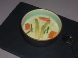 Velouté d’asperge blanche et saumon fumé