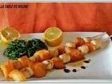 Brochettes de saint-jacques caramelisees, potimarron et salicornes