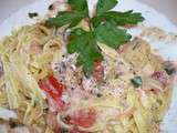 Tagliatelles, sauce tomates crues, herbes potagères et fromage frais