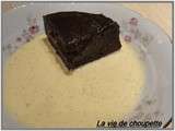 Fondant tres fondant au chocolat et sa creme a la vanille