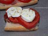 Tartines salées {jambon de bayonne/fromage de chèvre/tomates/miel/herbes de provence}