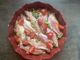 Filets de rouget au four, tomates cerises, sauce méditerranéenne