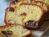 Cake lardons, pruneaux et noisettes