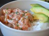 Poke bowl saumon et avocat