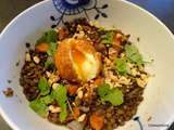 Salade de lentilles à la cannelle et œuf mollet