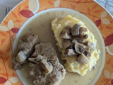 Sauté de veau aux champignons de Paris et crème