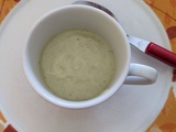 Velouté de courgettes glacée au fromage blanc