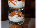 Verrine de chantilly au citron, spéculoos et framboise