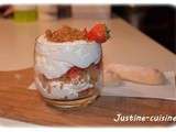 Verrine gourmande à la fraise et au speculoos