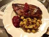 Magret de canard sauce prunes framboises