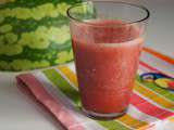 Smoothie pastèque, banane et sorbet à la fraise