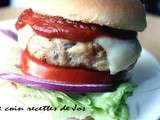 Hamburger de poulet, mayonnaise aux poivrons rôtis