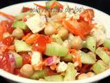 Salade de pois chiches, tomates, concombre et feta