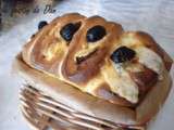 Brioche au Fromage de Brebis, Tomates et Olives