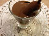 Poire pochée, Sauce Chocolat au Lait