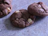 Cookies tout chocolat, noisettes, chocolat noir et chocolat blanc