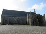 Plougonvelin(29)-La Pointe Saint-Mathieu-Une Chapelle et Le Mémorial national des marins morts pour la France