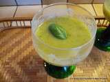 Soupe froide de courgettes au basilic