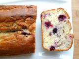 Cake petits-suisses et fruits des bois