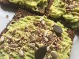 Avocats toasts aux petites graines