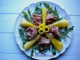 Assiette fraîcheur mangue-jambon de Parme attendant le melon