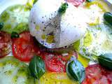 Burrata sur carpaccio de tomates anciennes