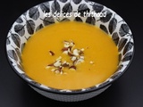 Velouté de potimarron, carottes et lait de coco