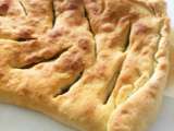 Fougasse aux oignons caramélisés, crème et poireaux {végétalien}